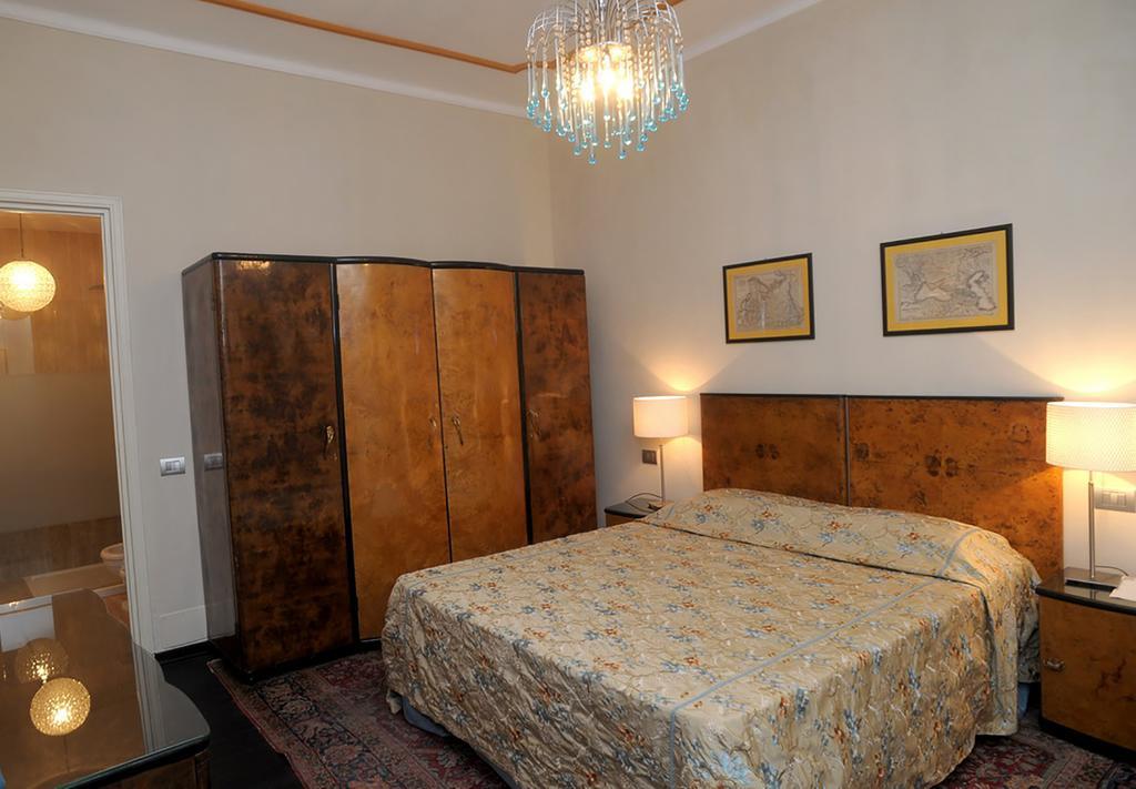 Relais Al Bel San Domenico Bed and Breakfast Alba  Rum bild