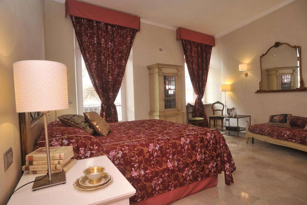 Relais Al Bel San Domenico Bed and Breakfast Alba  Rum bild